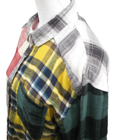 American Eagle Color Block Cropped Button Front Flannel Top Size Medium - Picture 2 of 7